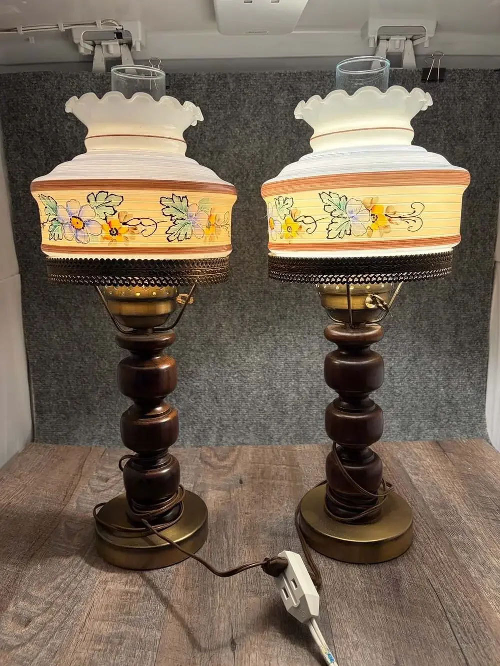 VTG MCM Hand Painted Floral Glass Hurricane GWTW  Table Lamps Turned wood base